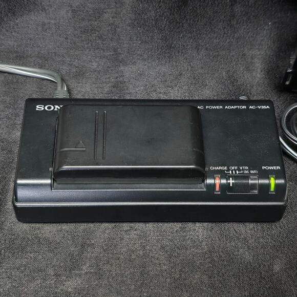 SONY Video Camera Recorder CCD-TRV91 Camcorder Charger Batteries & Videotape - Picture 12 of 16